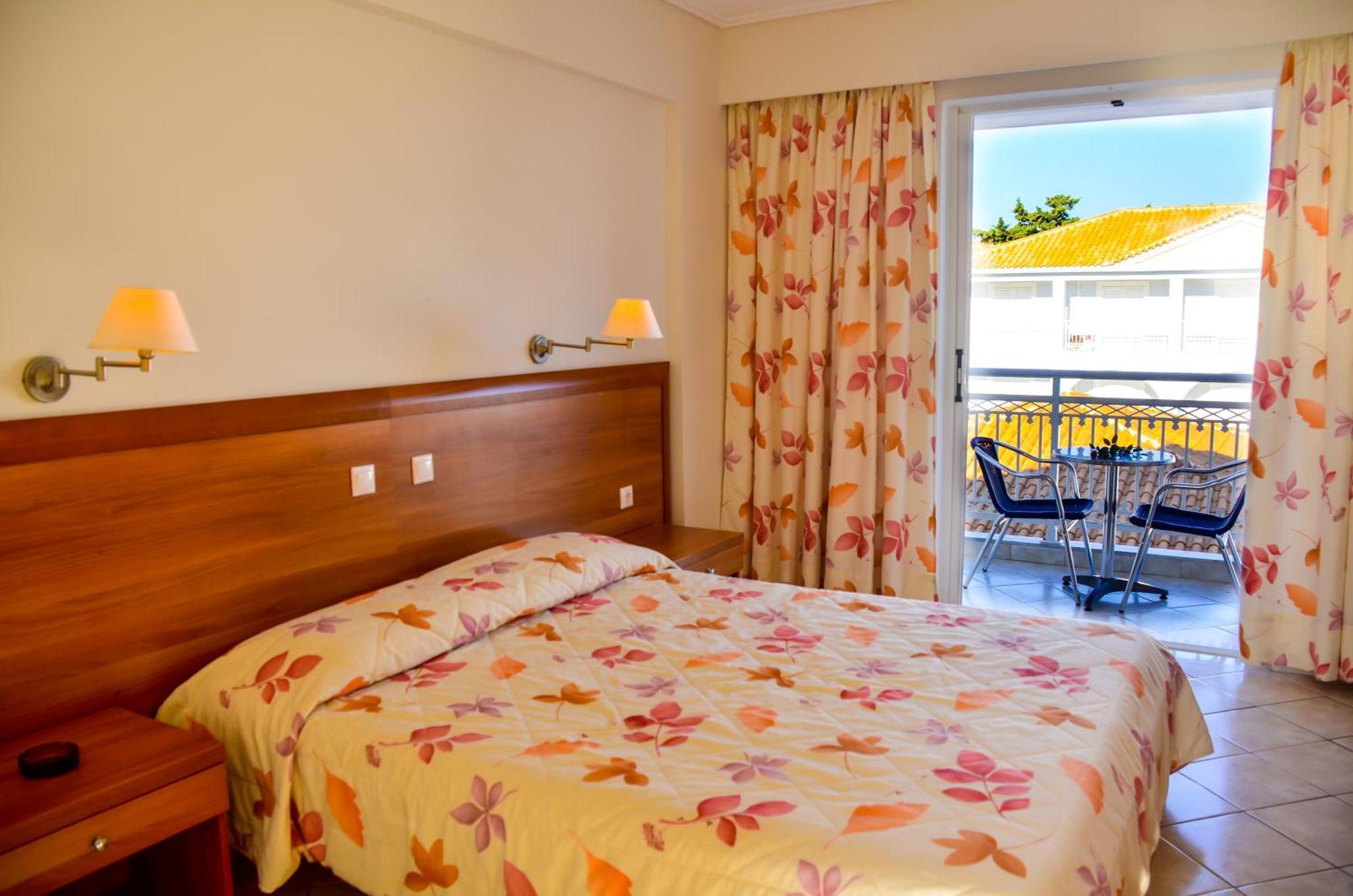 Meridien Beach Hotel Аргаси Екстериор снимка